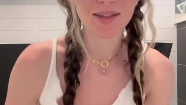 Madi Ruve Cheerleader Girl Masturbating Pussy Onlyfans Leaked Video