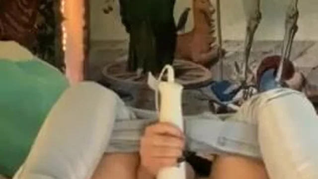 Bigtittygothegg Pull Down Jeans And Vibrates Her Puffed Pussy Onlyfans Video