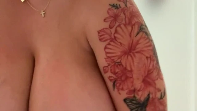 Shelbs_jade4 Rides Black Dildo In Her Pussy Leaked Onlyfans Video