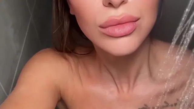 Missalisonparker Nude Boobs Teasing In Shower Leak Onlyfans Video