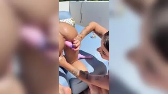 Arikytsya Fucking Dildo With Friend Outdoor Leak Onlyfans screenshot