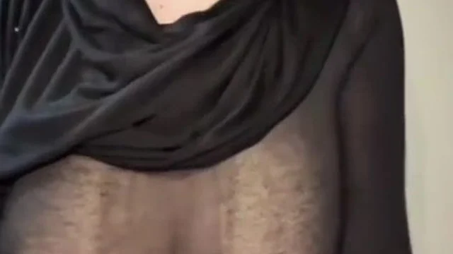 Zelal Tease Her Boobs And Show Her Nipples