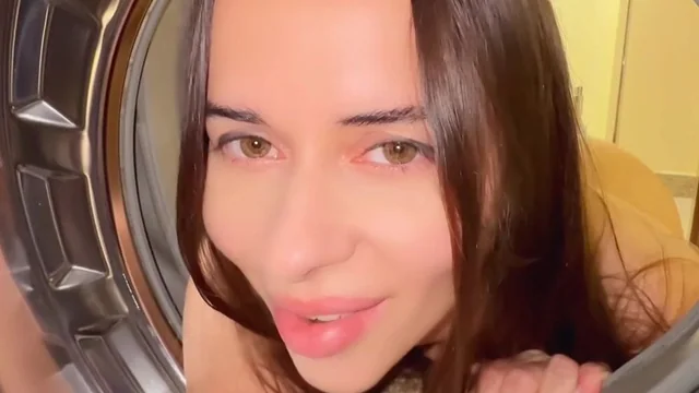 Mywetteva AKA Eva Porshes Teen Got Stuck In Washing Machine And Enjoy Fuckmachine Onlyfans