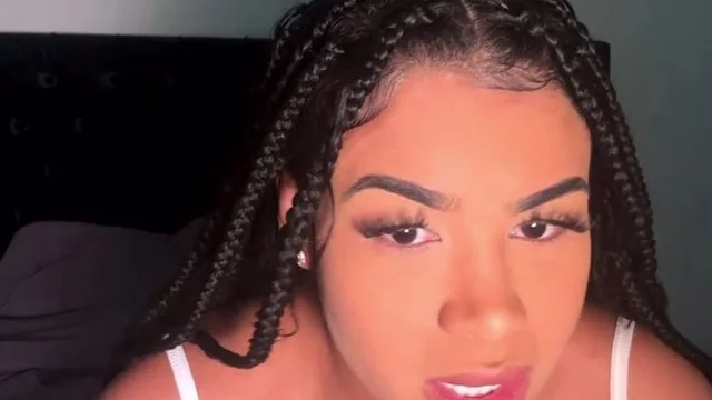 Sheismichaela Nude Boobs Flashed With Face On Livestream Leaked Onlyfans
