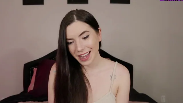 Marceline Leigh Adores A Massive Shaft