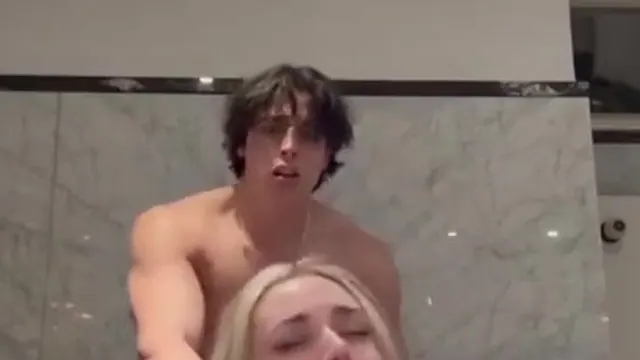 Hope Heaven Rides Gattouz0’s Cock On A Luxury Vanity