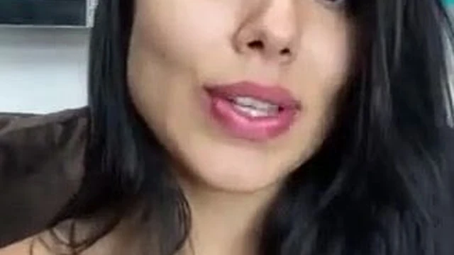 Steffy Moreno Pleasures Herself With A Vibrating Dildo