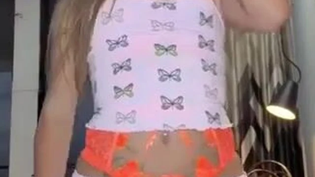 Piper Rockelle Teases With A Lingerie Strip Show