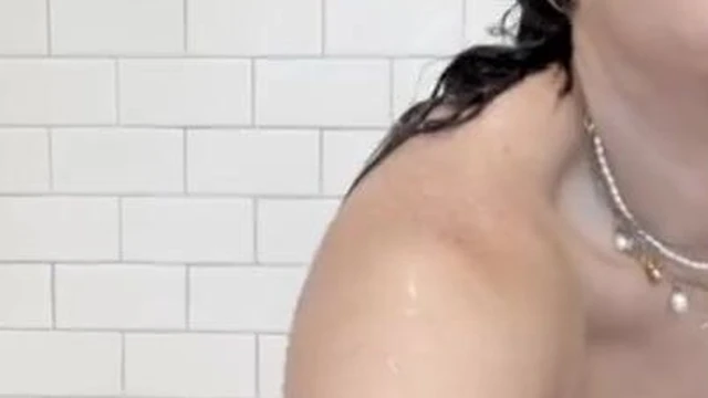 Gianna Rose Krinock Pleasures Herself Under The Shower Stream