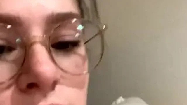 Jaylie Tori Pleasures Herself To A Climax