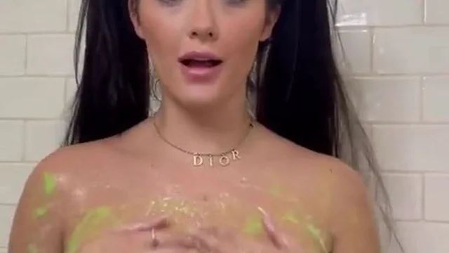 Amelia Adams Shows Off Her Massive Tits And Plump Ass