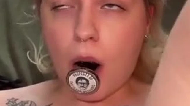 BlondePeche Fucks In Exclusive Leaked OnlyFans Clip