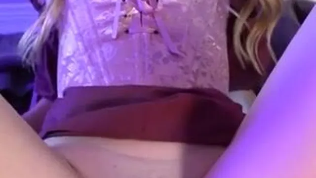Piper Perri Rides A Thrusting Sex Machine Until Climax