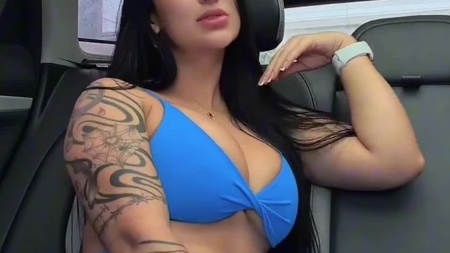 Soymafe Masturbates In A Parked Vehicle
