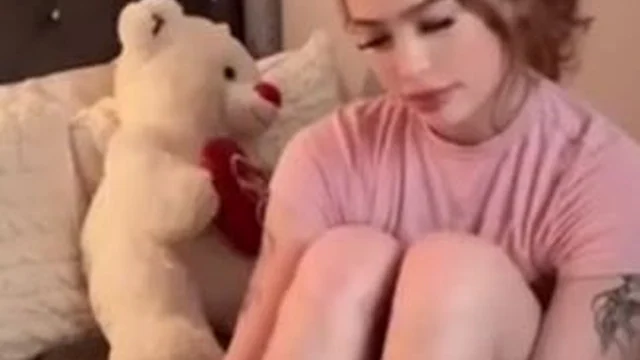 Superioritykenzyy AKA Kenzysuperiorityy Foot Fetish Teasing Herself Onlyfans