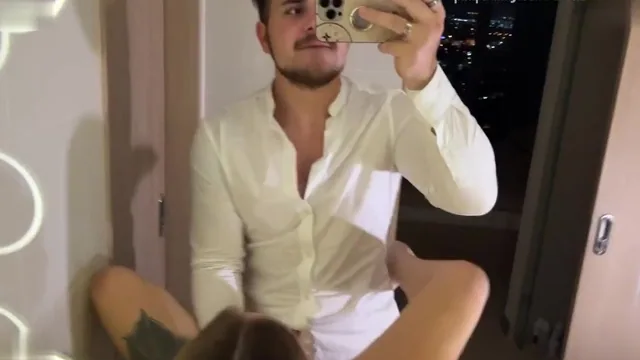 Bella Mur Gets Fucked By Darko Against Bathroom Mirror