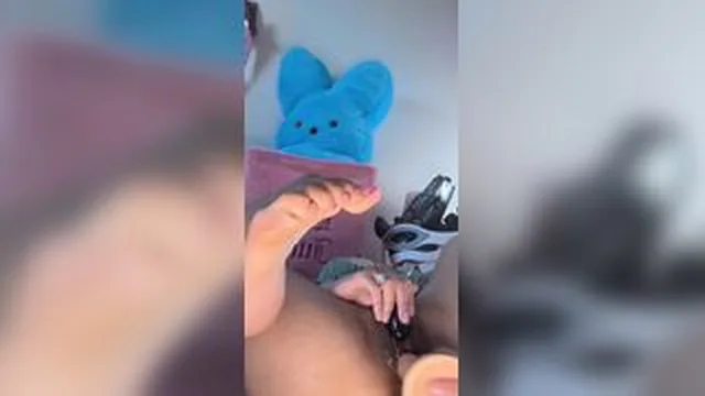 Stormi Maya Bunny Fuck Herself And Cum Hard Fansly screenshot