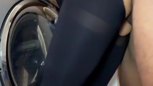 Anna Arango Fucks In A Washing Machine Drum