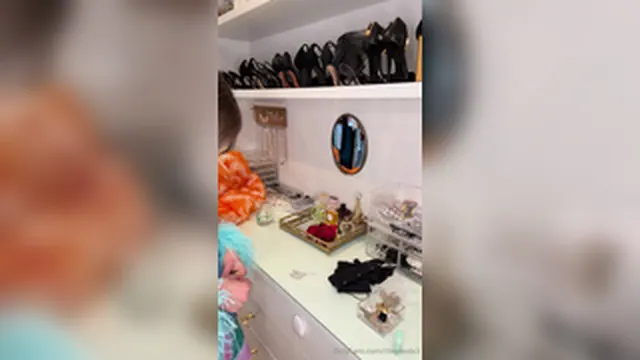 Riley Reid Naked Party Dress Tryon Onlyfans Video screenshot